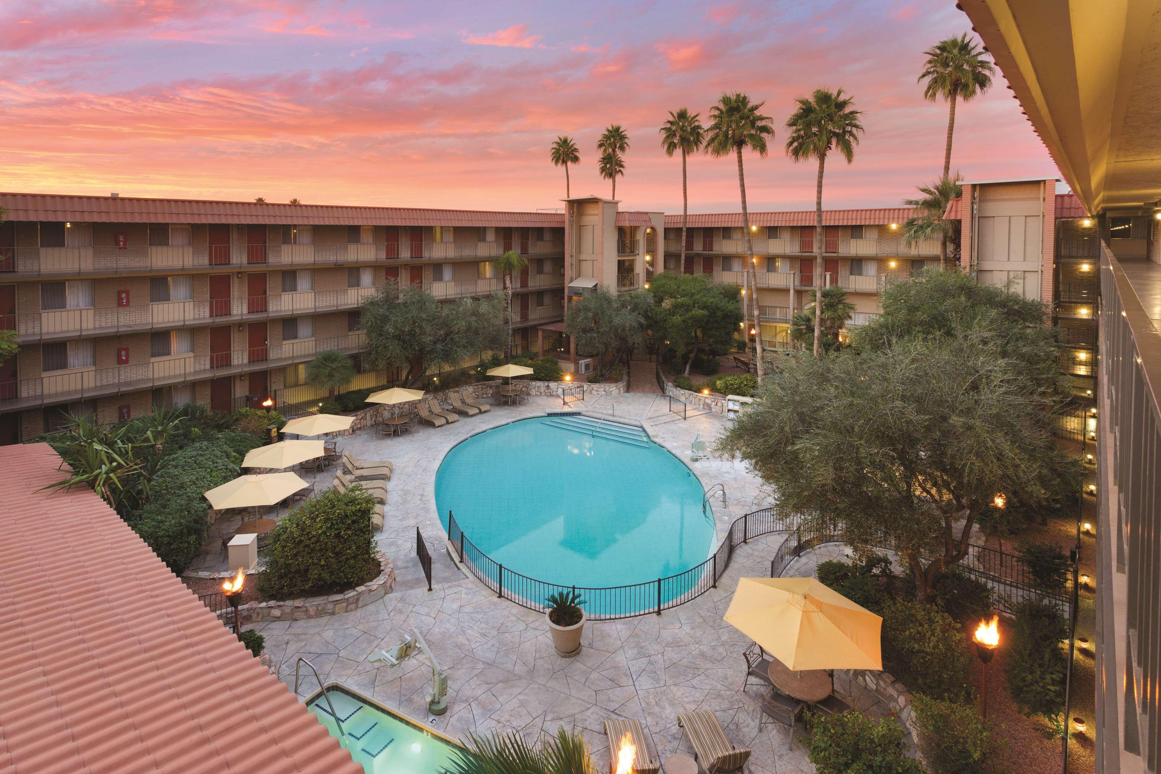 Motel 6 Phoenix, Az - Sky Harbor Eksteriør billede